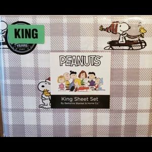 Snoopy Sleigh Grey Buffalo Peanuts Sheet Set King